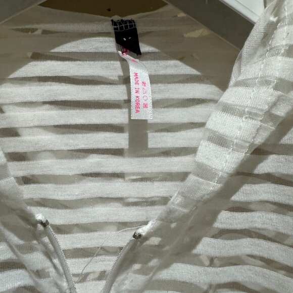 White mesh hoodie - Picture 2 of 4